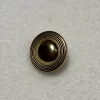 Botones metálicos con relieves, se sujetan por atrás, 1.5 cm de diámetro (precio por botón)