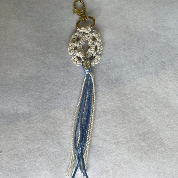 Llavero de macramé